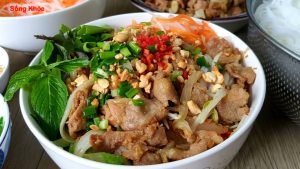 cach-lam-bun-thit-xao